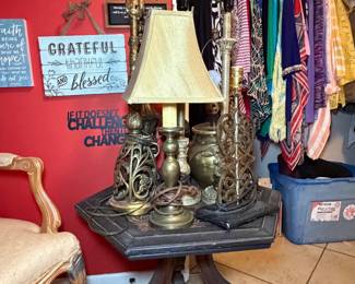 Great selection of working lamps 