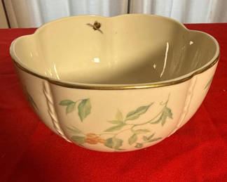 Lot 60: Lenox Morningside Cottage Ceramic Bowl