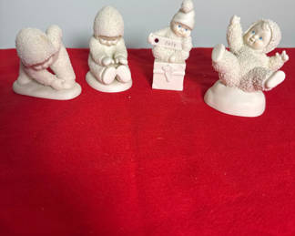 Lot 87: Snow Babies Set of Four Child Figurines