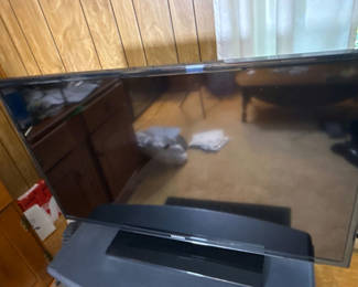 Lot 42: Samsung Flat Screen Television