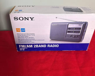 Lot 85: Sony FM/AM 2 Band Radio
