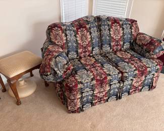 Love seat