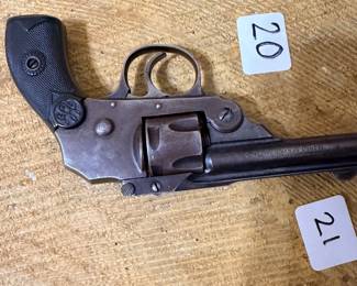H&R Secret Service Special top-break revolver, .32 S&W, serial 26618.