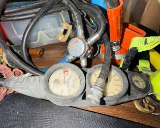 Diving equipment
