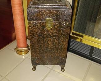 Small Chest Decor