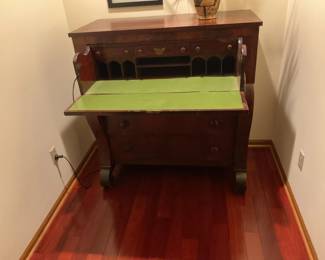 Secretary Cabinet - Vintage
