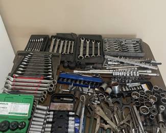 Assorted tools sets