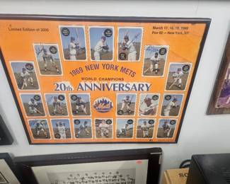 1969 METS STARS SIGNED BY 20 MEMBERS OF THE 1969 METS