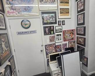 SPORTS COLLECTABLES