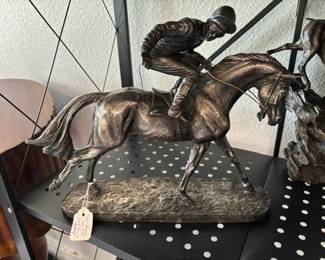 BRONZE HORSE STATUTE