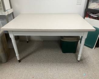 Crafting table