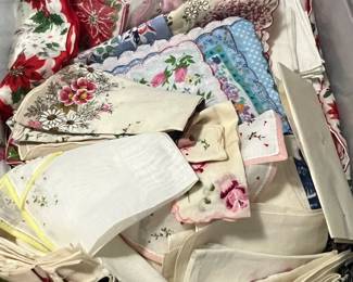 Antique/vintage hankies 