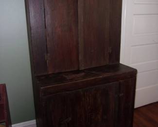 Primitive Step Back Cabine