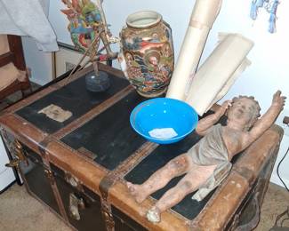 Willamette travels trunk Vintage Oregon 120.00