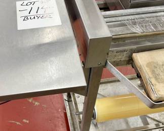 LOT # 114  -  HOBART HEAT SEAL WRAP STATION #HWS-4 w/HOBART QUANTUM SCALE w/PRINTER  MODEL 28879BJ