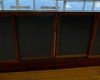 LOT # 106  -  LARGE ANTIQUE DISPLAY CABINET w/DOORS