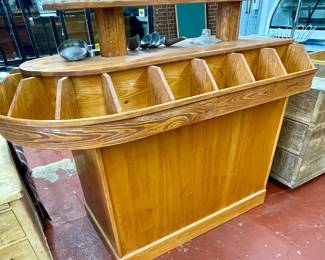 LOT # 013  -  PENINSULA STORE BINS/SHELF/CABINET DISPLAY