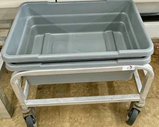 LOT # 031  -  BUS PAN STORAGE CART w/2-BUS PANS