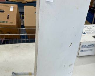 LOT #140  -  WHITE WALL MOUNT SHELF