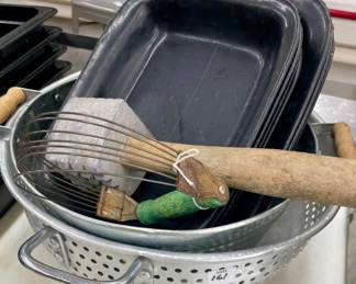 LOT #161 - MISC. LOT COLLANDER, 6-DISHES, GALV. PAN, PASTRY KNIFE, TENDERIZING MALLET