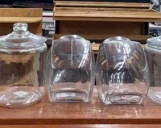 LOT # 125  -  JARS/SCOOPS/LIDS LOT