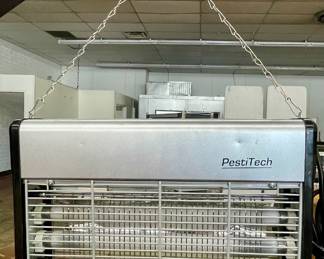 LOT # 037  -  PESTI TECH BUG LIGHT