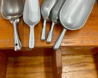 LOT # 125  -  JARS/SCOOPS/LIDS LOT