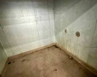 LOT # 111 BALLY WALK-IN COOLER (LEFT) & FREEZER (RIGHT) COMBO