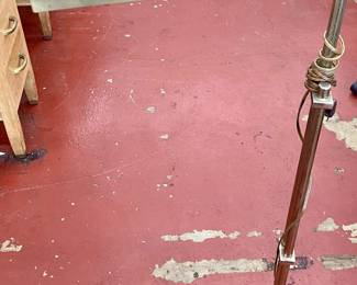 LOT # 090  -  BRASS FLOOR LAMP