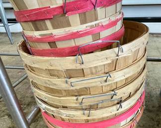 LOT # 036  - LOT/14 PRODUCE BASKETS