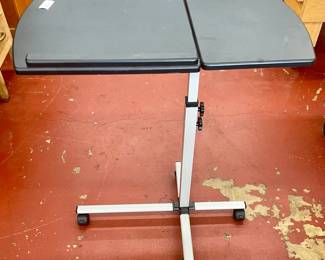 LOT # 021  -  MOBILE LAPTOP STAND - SLANT TOP