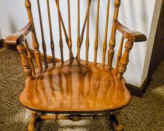 MAPLE ROCKER