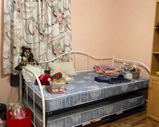 DAYBED WITH MATTRESS