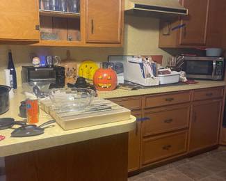 KITCHENWARES, MICROWAVE