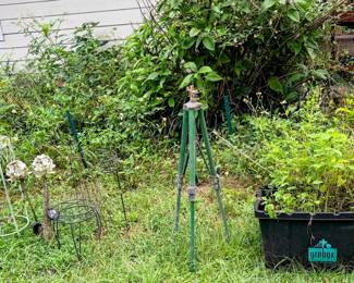 plant stands, tripod sprinkler, growbox