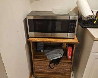 Microwave with stand