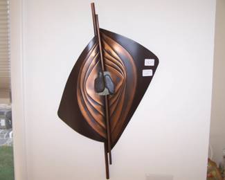 METAL WALL SCULPTURE