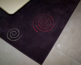 AREA RUG