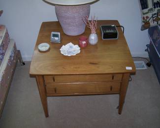 WALNUT LAMP TABLE