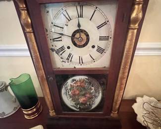 Cherry mantle clock 