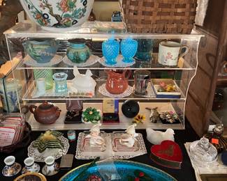 Oak splint basket    Displays of Fenton , hen top , Jardiniere