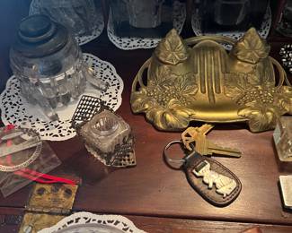 Brass stand with double ink wells 