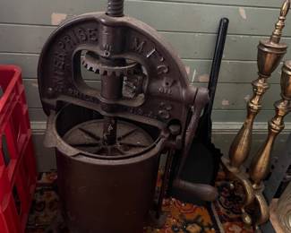 Cast iron press 