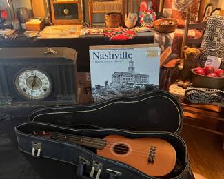 Ukulele in case 