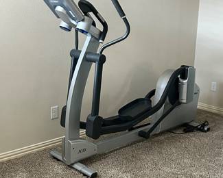 Life Fitness Elliptical 