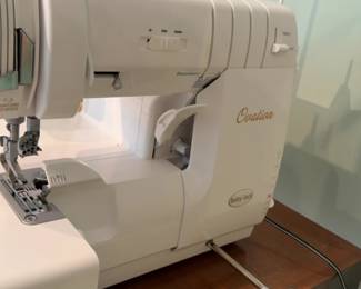 Baby Lock Ovation BLES8 Electronic Serger Overlock