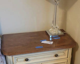 Lot 163: Nightstand and Table Lamp