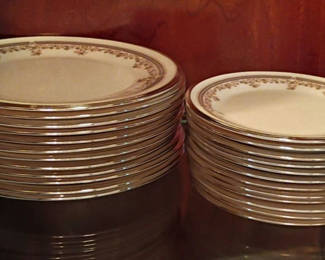 Lot 80: Lenox Lace Point Dinner and Salad Plates
