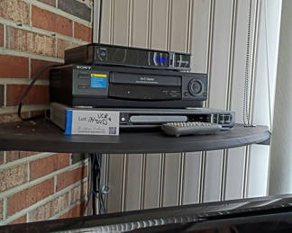 Lot 114: Sony VHS VCR and Magnavox DVD Player