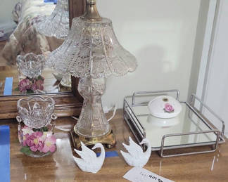 Lot 401: Crystal Lamp and Assorted Decorative Items